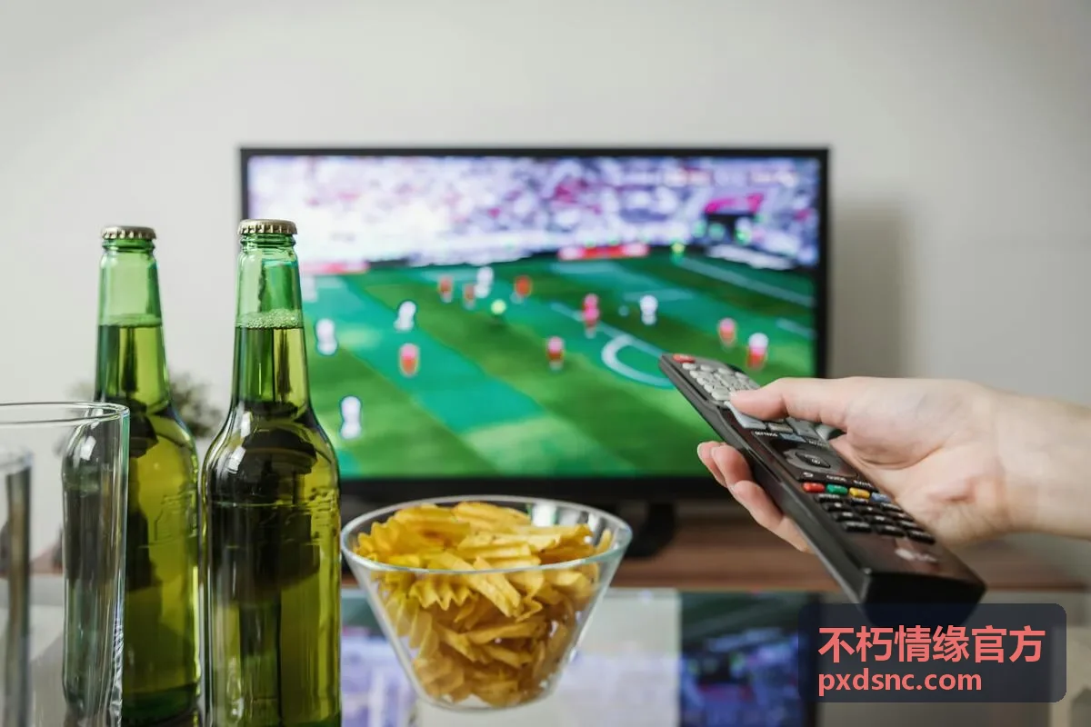 不朽情缘官方会员权益保障服务页面视觉展示